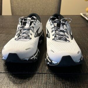 Brooks ghost 14